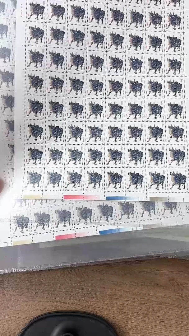 【闪购商品】一轮生肖牛大版邮票 上美品98