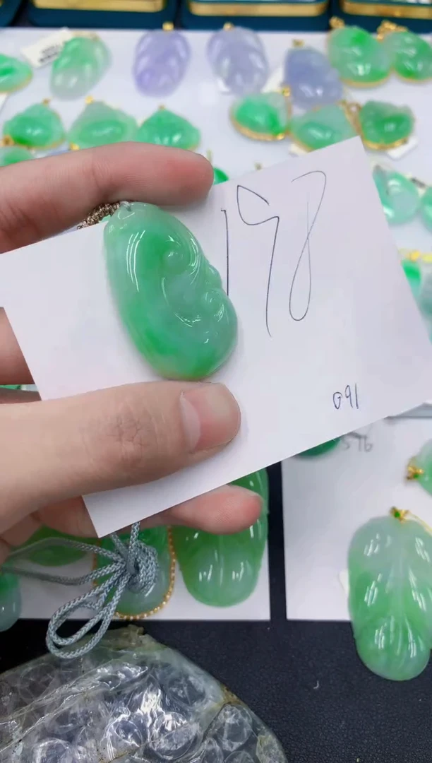 颈饰未镶嵌翡翠1111111