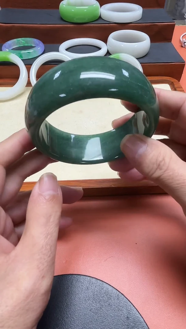 B160号精品绿色轮胎（65）