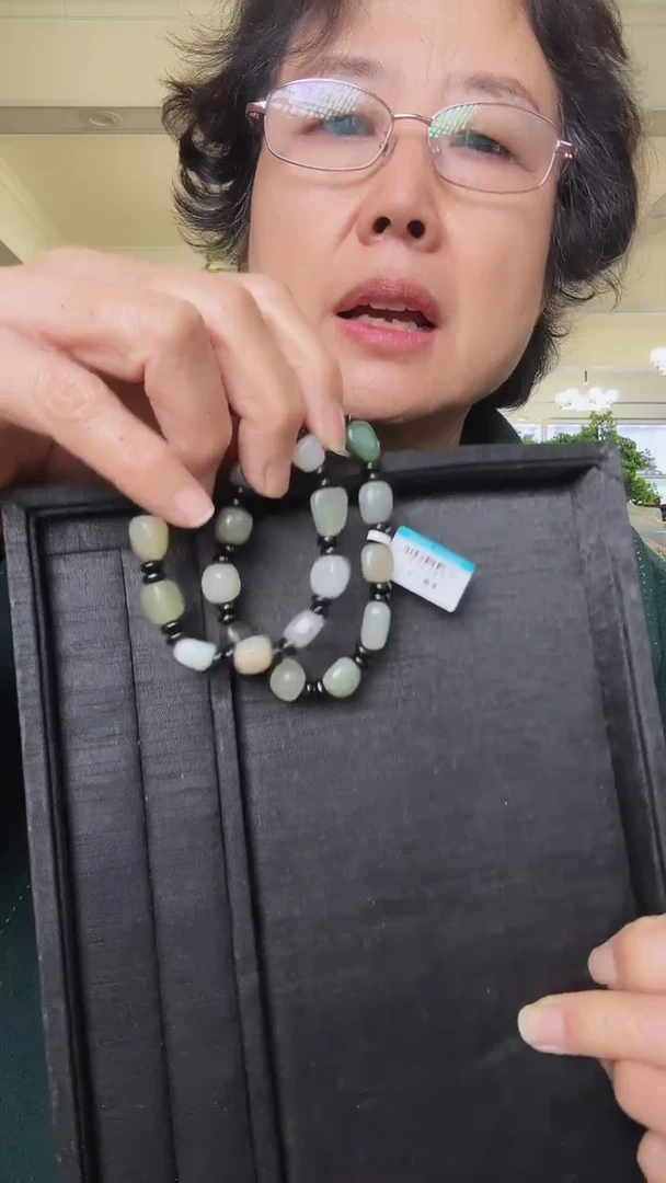 未镶嵌手链和田玉1