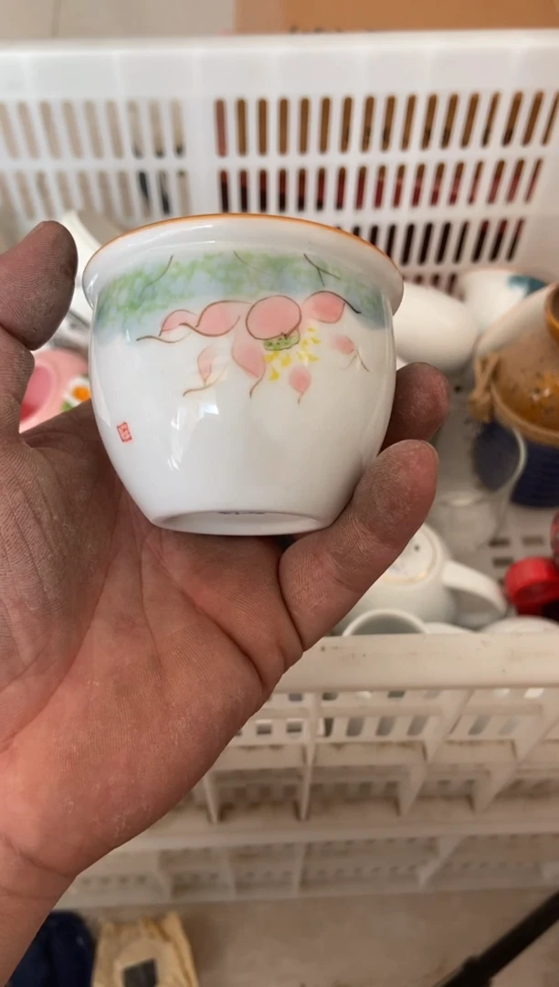 杯无运费险有瑕疵的摄影的产品有使用过的痕迹有点脏介意勿拍