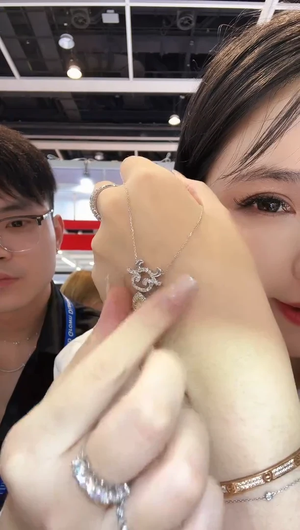 18K金镶嵌套链钻石严选-牛套链