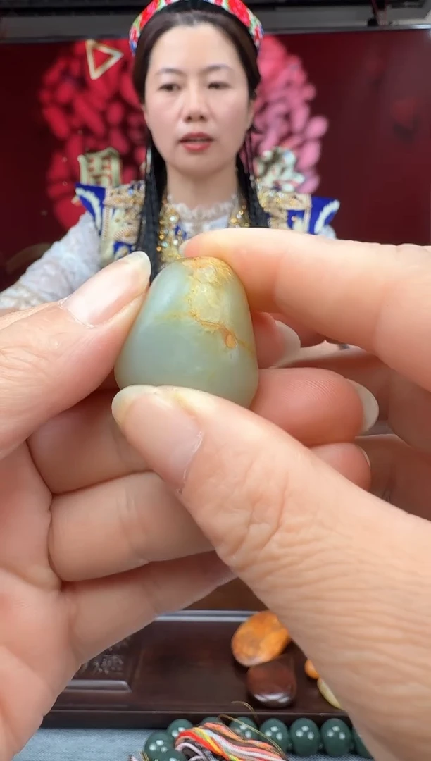 和田玉未镶嵌吊坠(不含链)吊坠