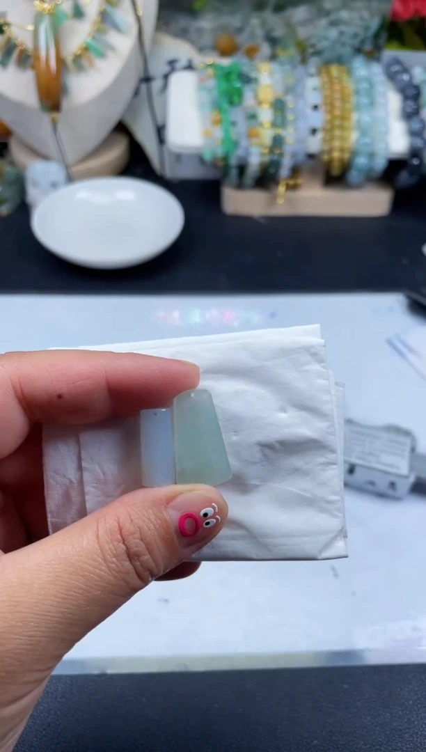 翡翠未镶嵌颈饰缅甸天然翡38