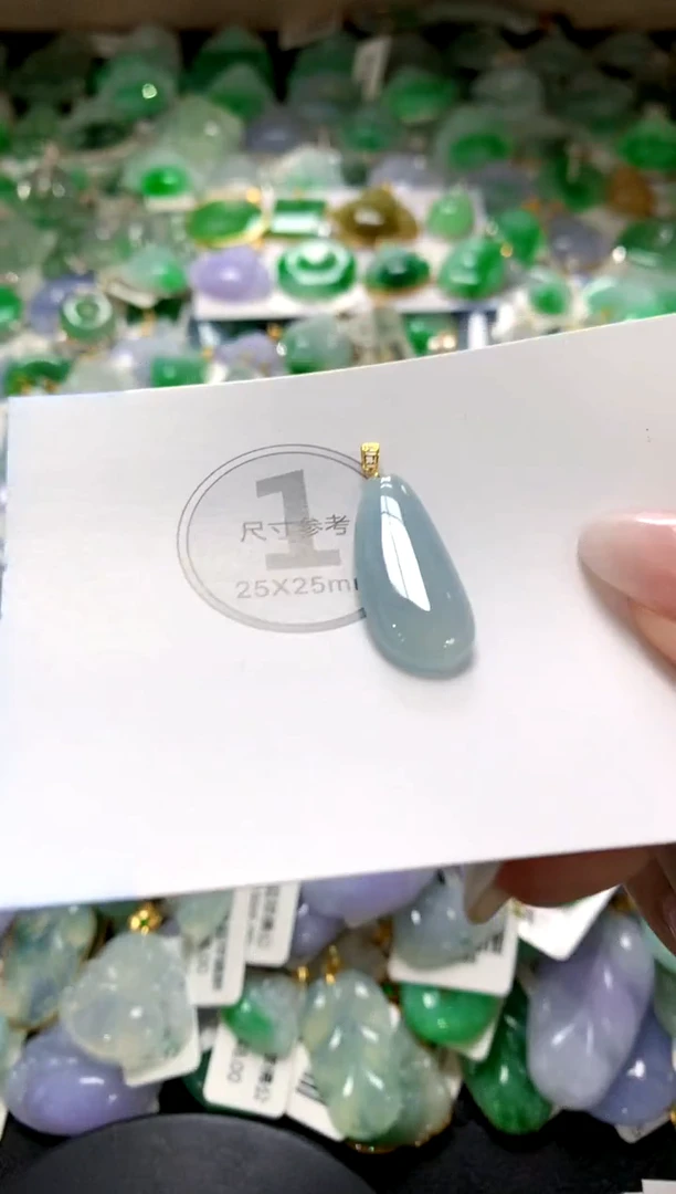 翡翠未镶嵌颈饰1111111111111111