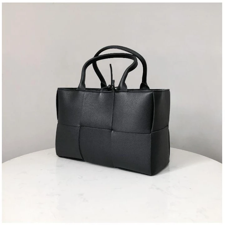 未使用 BOTTEGA VENETA/葆蝶家 花花Arco Tote 小号 30 黑色