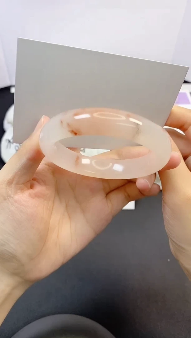 石英质玉手镯未镶嵌9-56