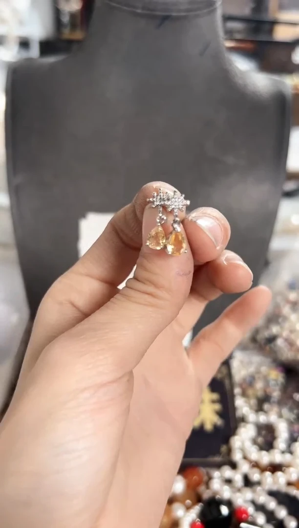 【闪购商品】淡水珍珠珠宝奇石未镶嵌BV耳饰随机一对