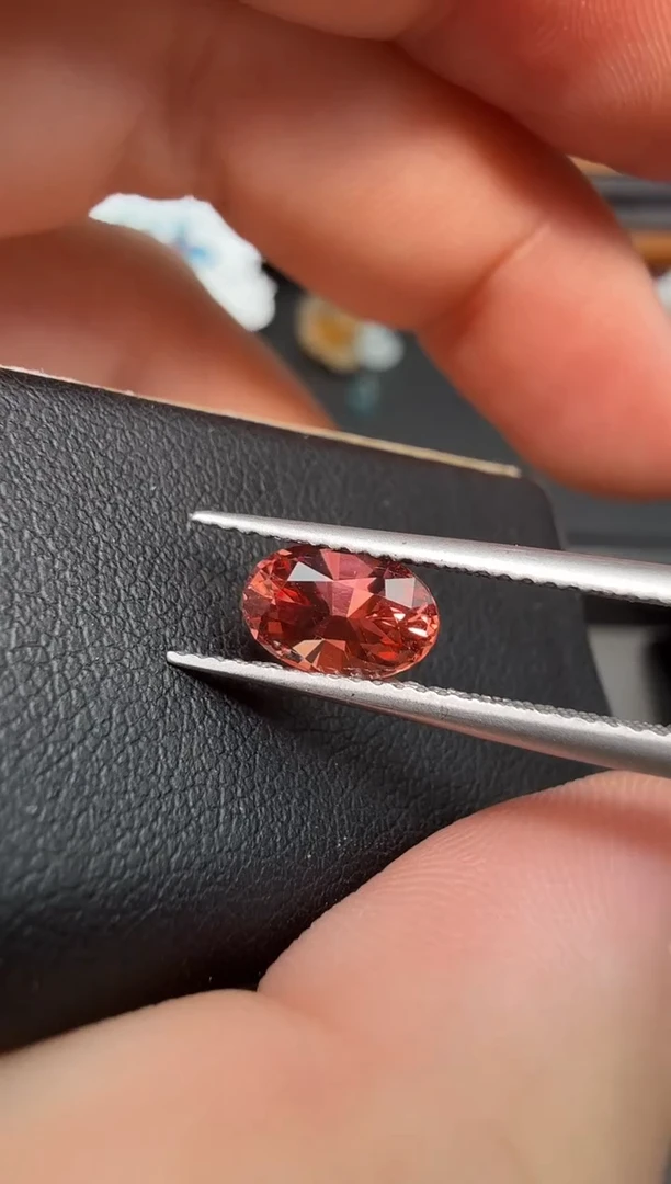 未镶嵌裸石石榴石malaya-1.29CT-A159-1P