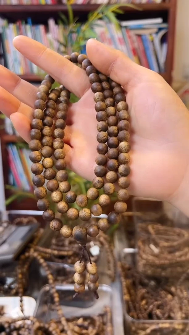 【闪购商品】沉香手串棋楠圆珠多圈