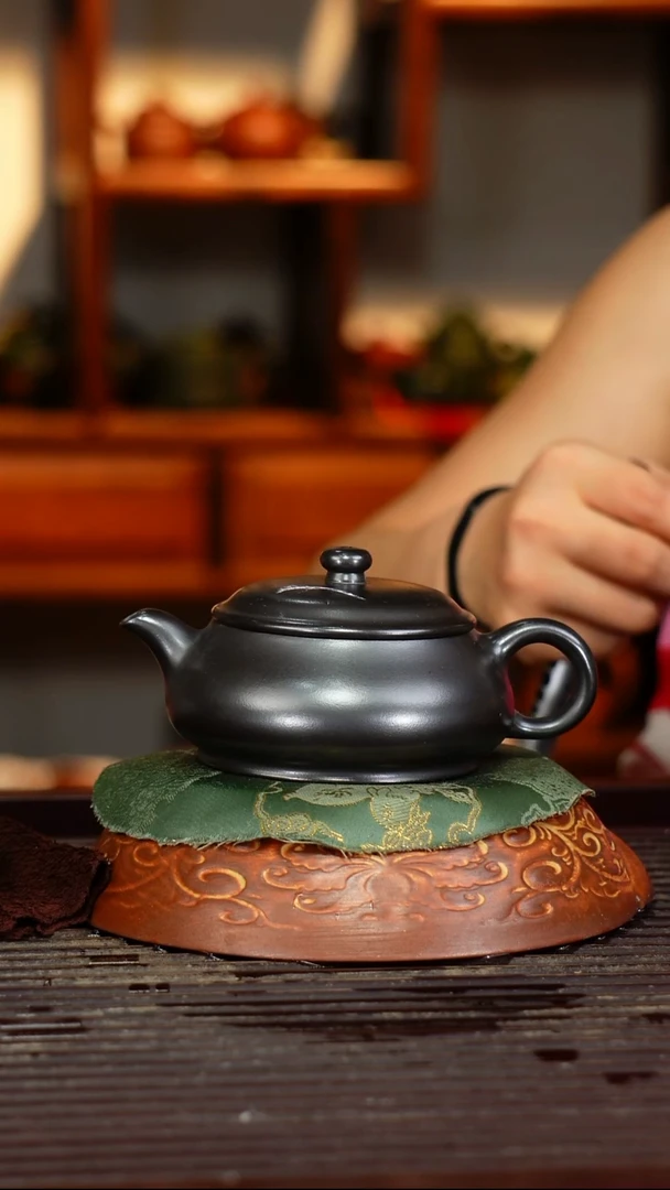 宜兴原矿紫砂壶茶壶宜兴原矿紫砂壶茶壶140C