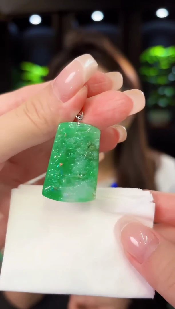 翡翠18K金镶嵌颈饰 缅料A货/支持复检/一件