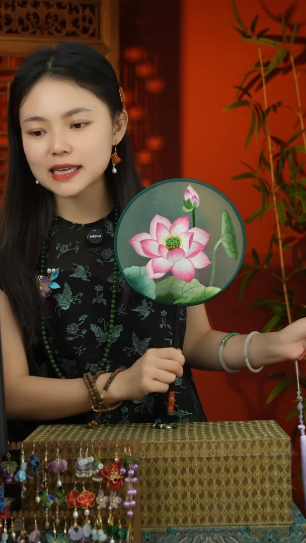 刺绣非遗苏绣纯手工团扇