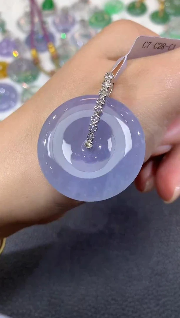 云中意-18K镶嵌翡翠吊坠  多样性发货一件 紫货有一定色差 xzf