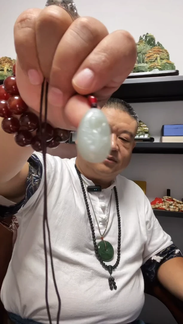 吊坠(赠链)未镶嵌和田玉锦鲤双鱼吊坠