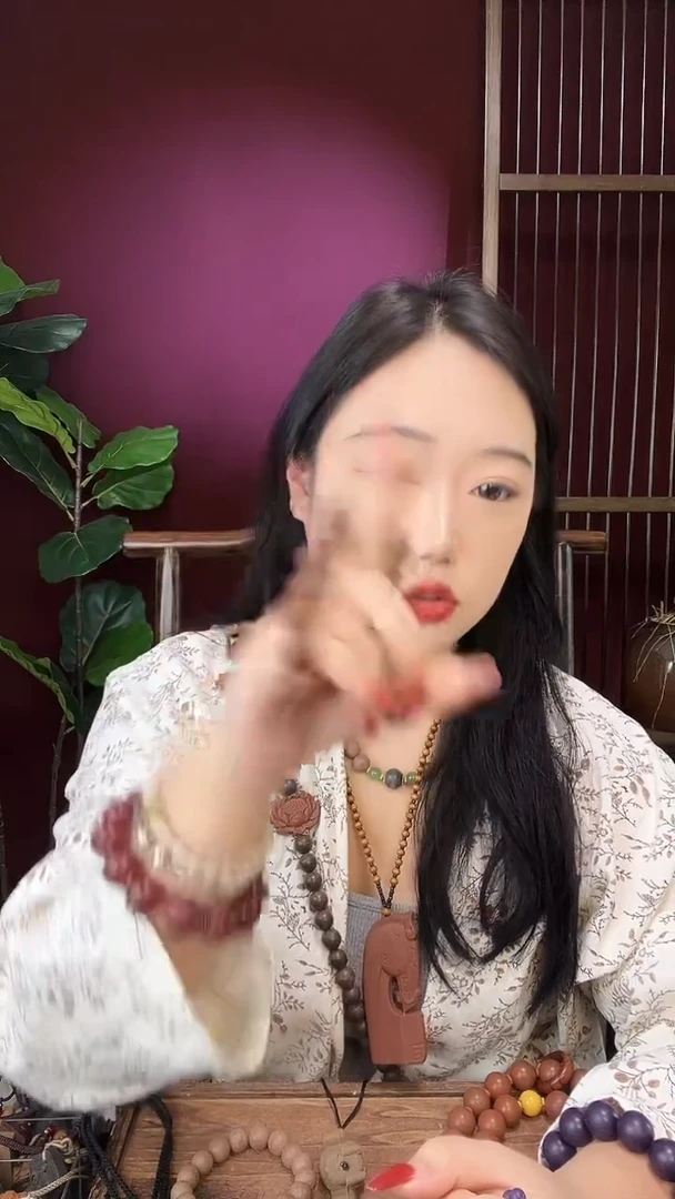 珠串古龙涎手串1.3-1.4