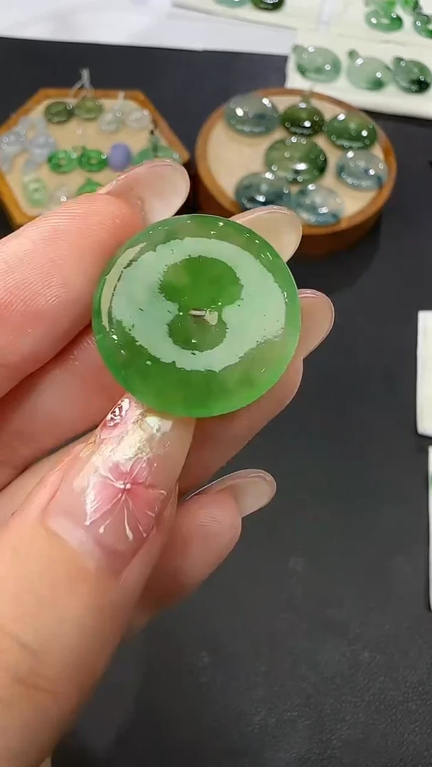 未镶嵌定制翡翠毛货79