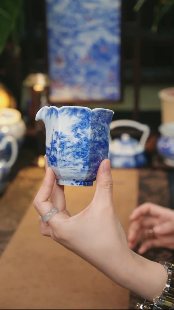 谷子窑江村风雨异型公道杯