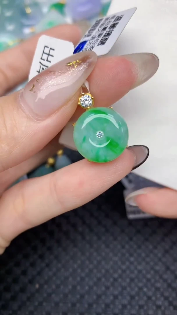 颈饰未镶嵌翡翠天然缅甸翡翠a货百元以上9元证书费自理