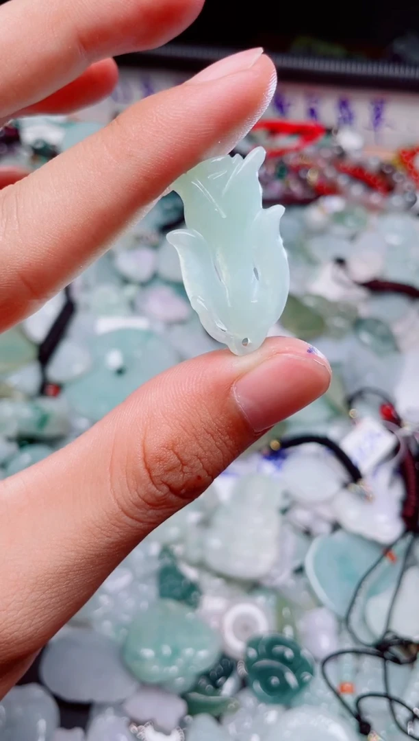 翡翠未镶嵌颈饰216