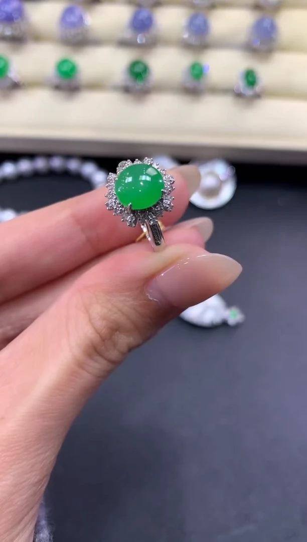 【闪购商品】翡翠戒指18K金镶嵌a169