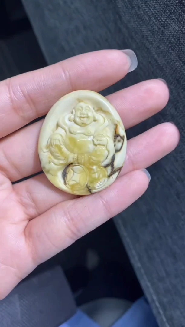 南红玛瑙雕刻件未镶嵌（静）吊坠