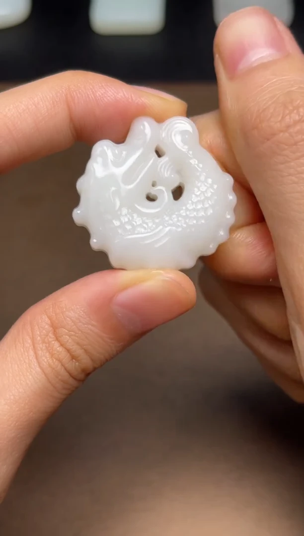 和田玉未镶嵌颈饰21