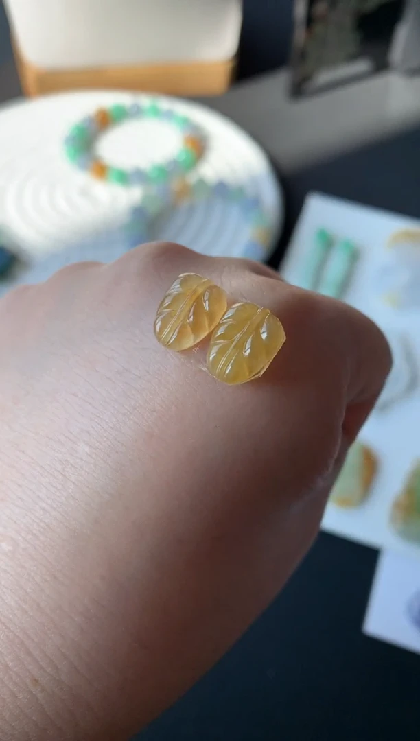 未镶嵌定制翡翠尺寸11.7*8.4*3.5