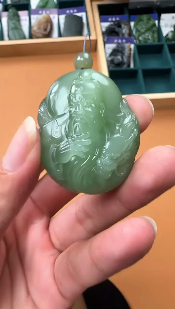 未镶嵌和田玉挂件碧玉猫眼关公
