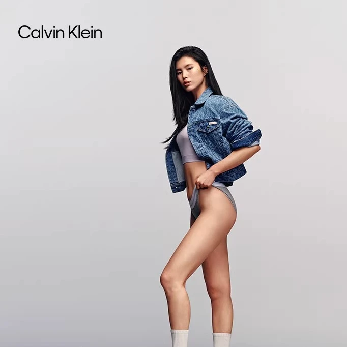 CK Jeans25春夏女士字母满印美式复古牛仔外套