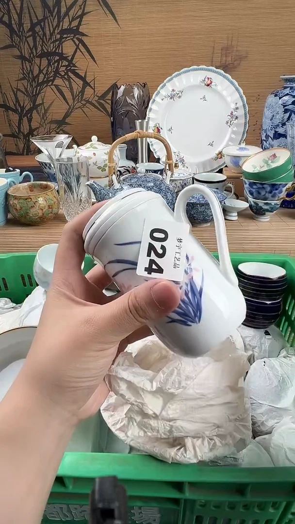 瓷片L*J瓷器      024