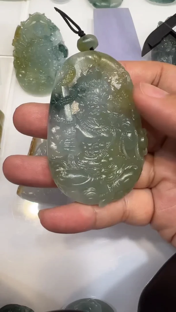 未镶嵌定制翡翠牌子