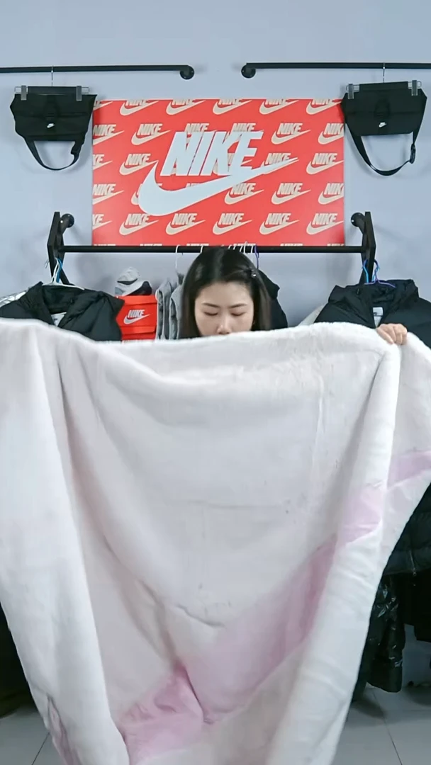 闪购编码Nike/Jordan运动衣以直播间过款为准尺码  粉毛毯