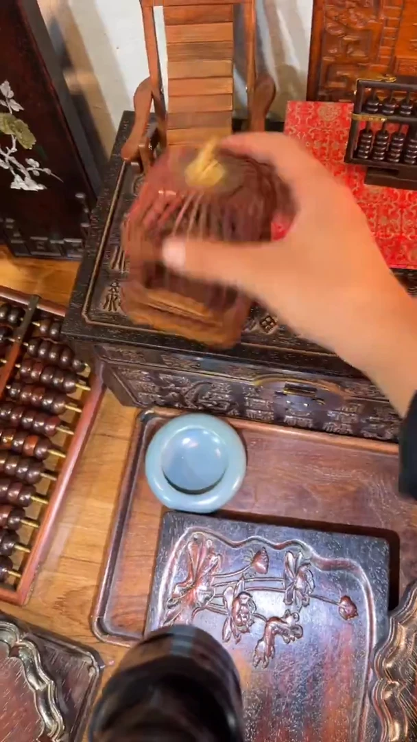 非洲紫檀（红花梨）蝈蝈笼