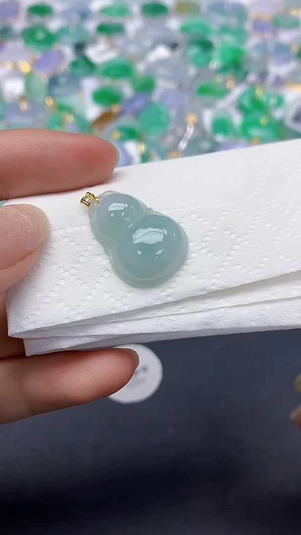 翡翠未镶嵌颈饰天然缅甸a货翡翠