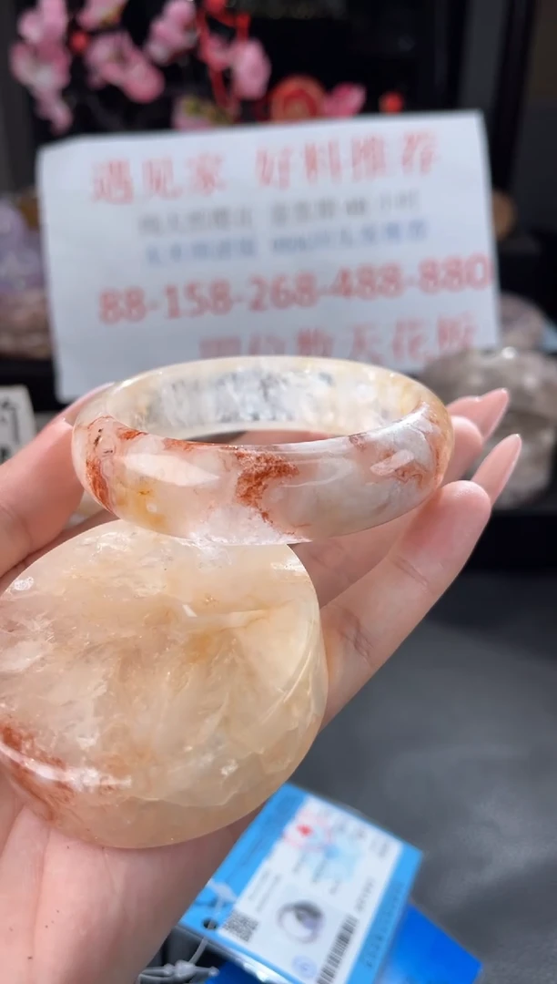 【闪购商品】石英质玉手镯未镶嵌59