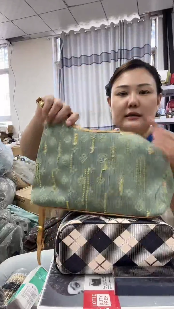 牦牛剖层皮革琪老板女包1号店超好看发图片款