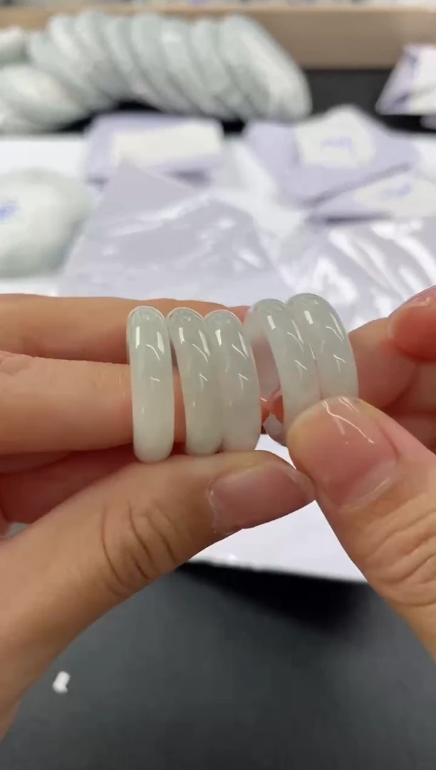 未镶嵌戒指翡翠24（多样性发一件）16+