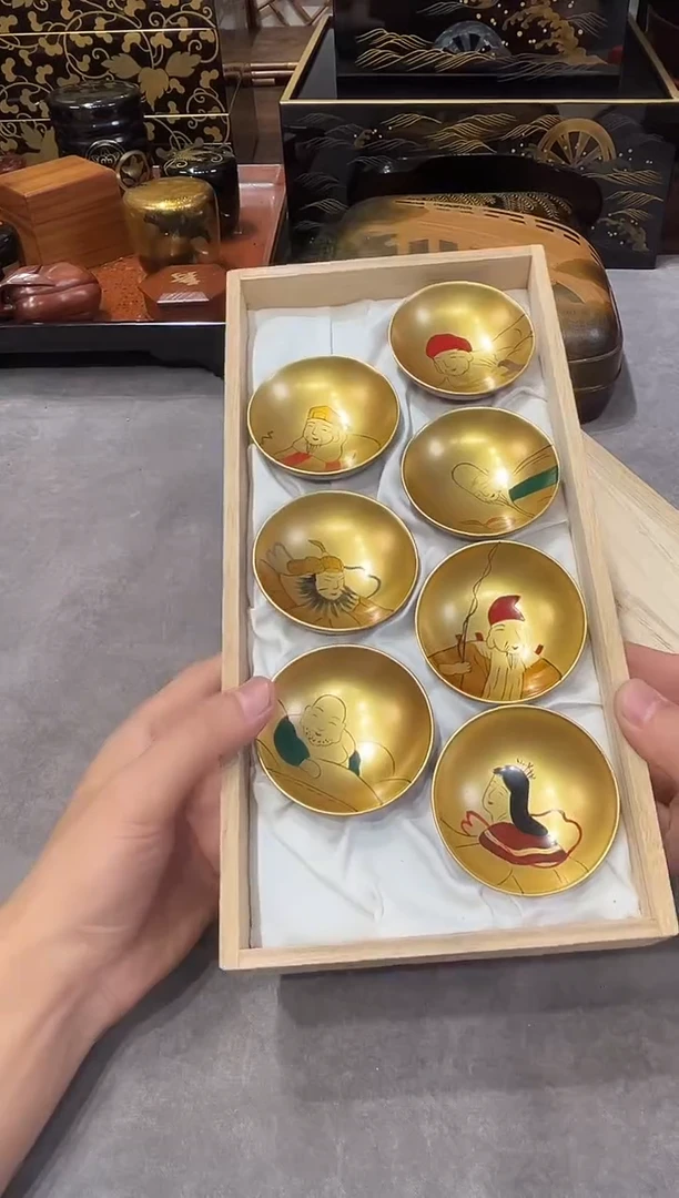 l****e七福神 金箔杯子