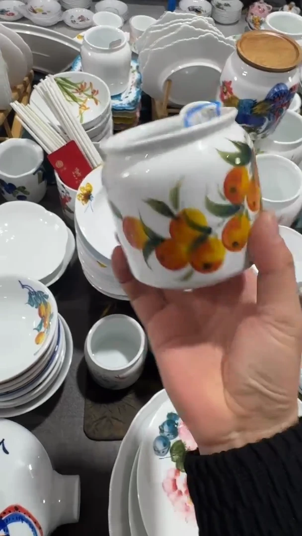 摆件陶瓷景德镇高温瓷（小奶罐）