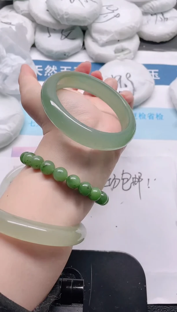 未镶嵌手镯石英质玉66-60