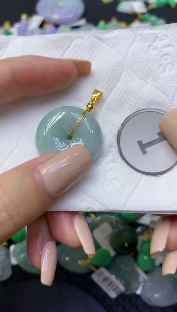 颈饰未镶嵌翡翠天然缅甸翡翠A货