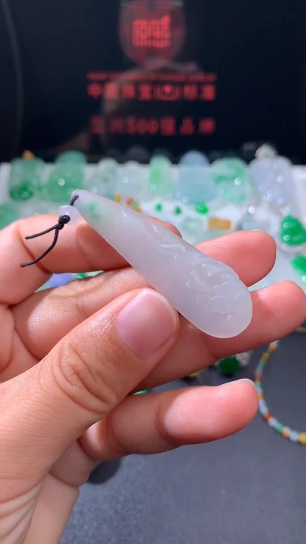 未镶嵌定制翡翠