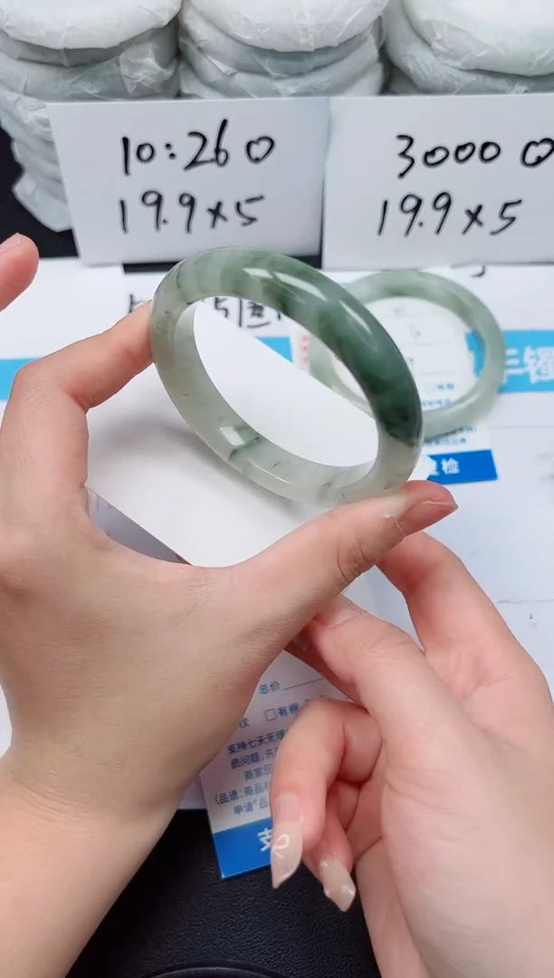 【闪购商品】石英质玉手镯未镶嵌G42-56.2