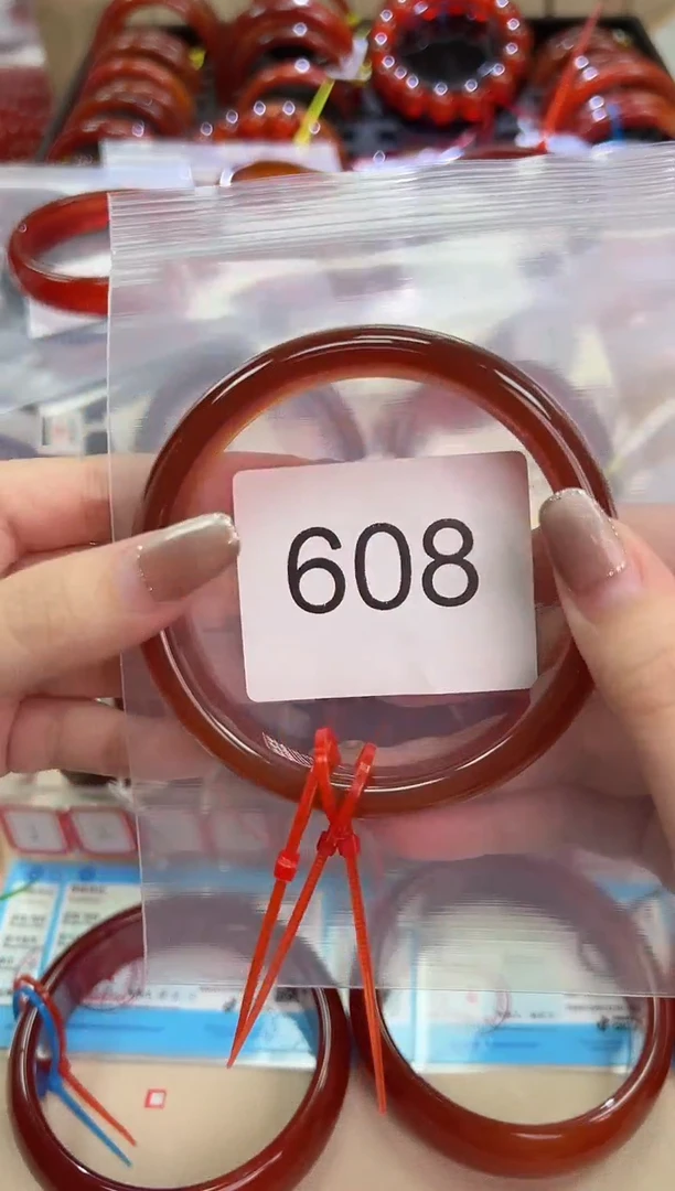玛瑙/玉髓手镯未镶嵌63圈口*608