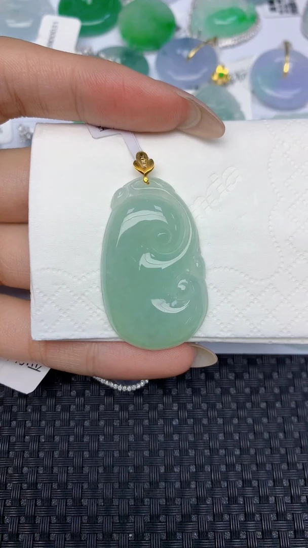 颈饰18K金镶嵌翡翠天然缅甸翡翠a货百元以上9元证书费自理