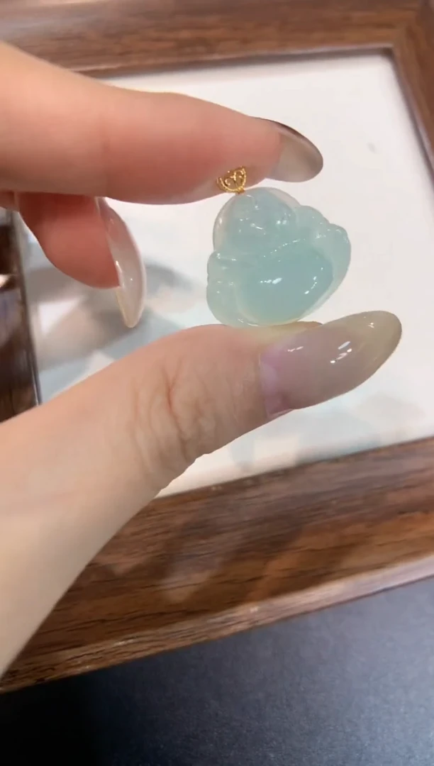 颈饰18K金镶嵌翡翠佛公