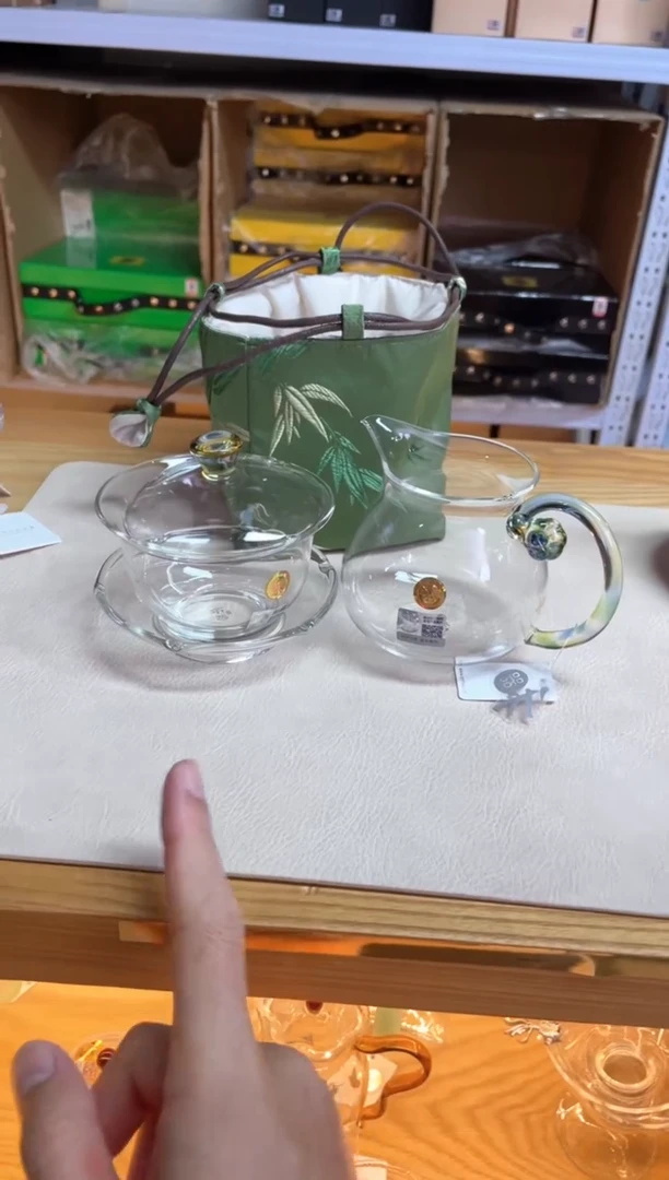 浮莲迷翠+迷翠沁莲盖碗+茶事包翠竹