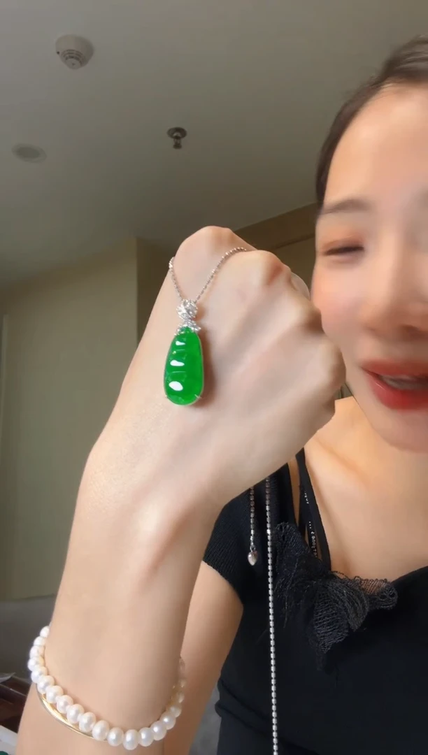 翡翠18K金镶嵌吊坠(不含链)天然翡翠吊坠