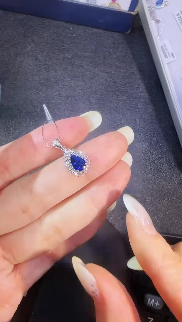 吊坠不含链蓝宝石铂Pt950镶嵌精选M-蓝宝石吊坠